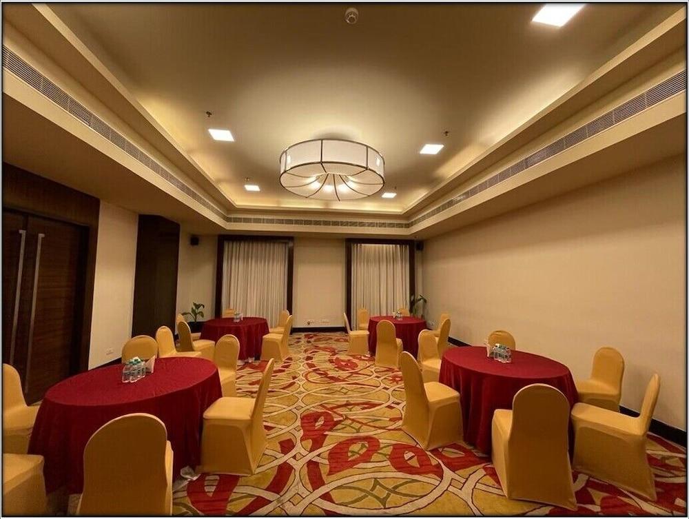 Vivanta Vijayawada, Mg Road Exterior photo