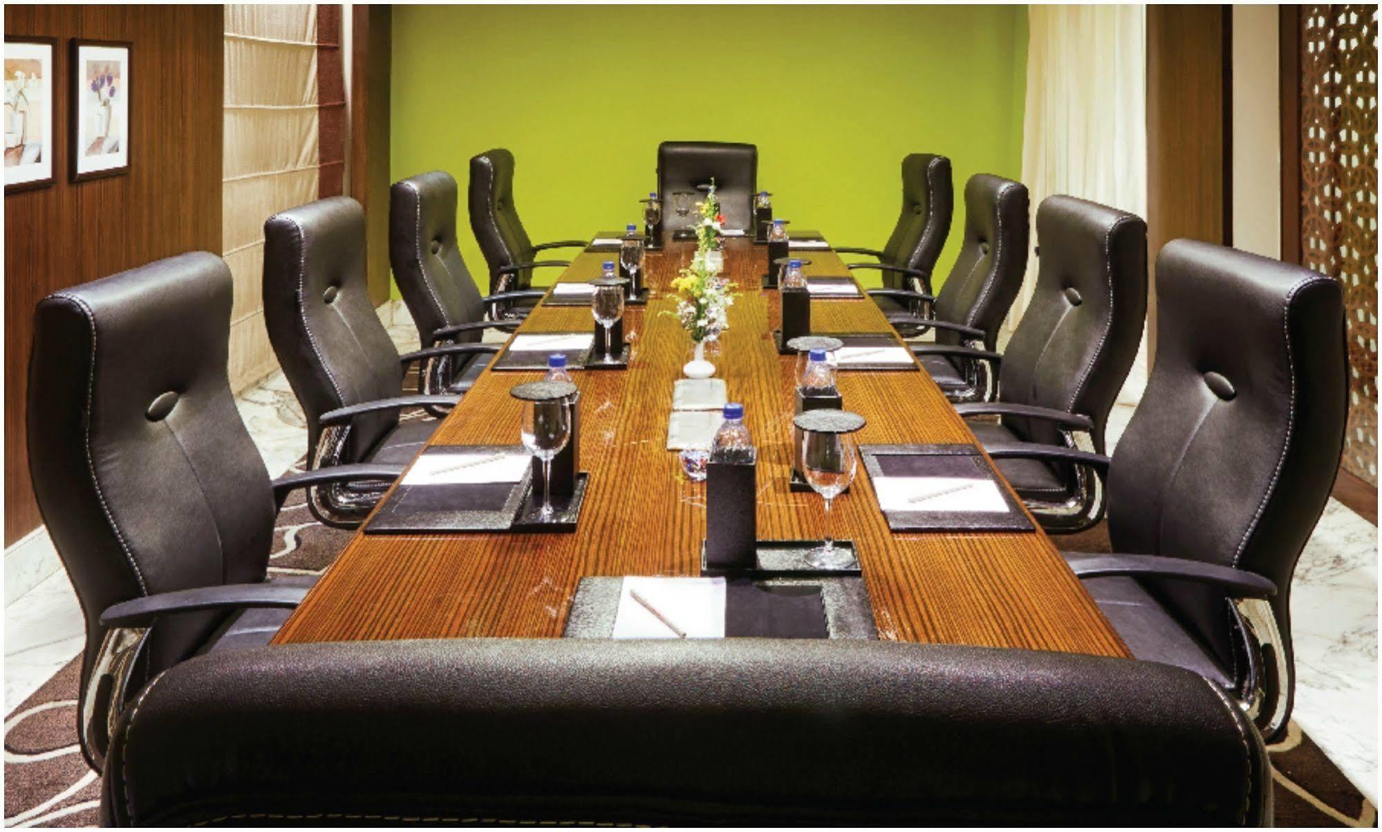 Vivanta Vijayawada, Mg Road Exterior photo